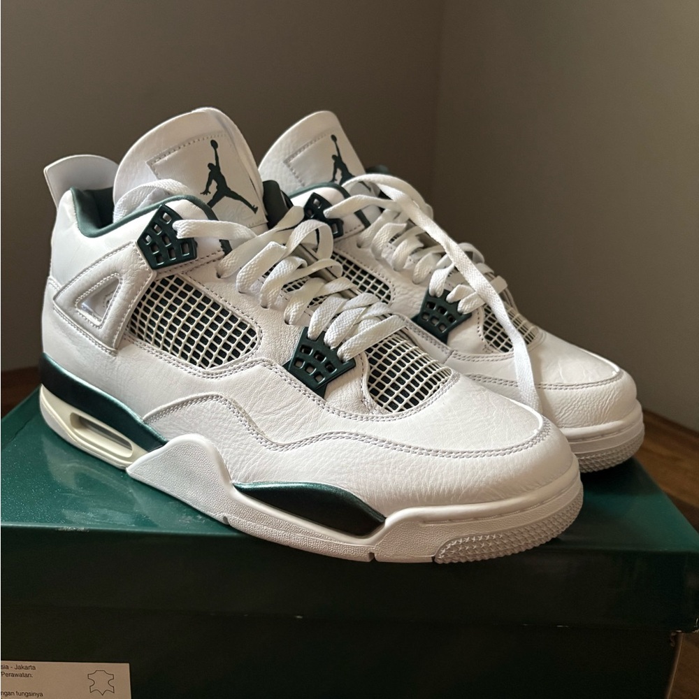 Jordan Retro 4; White and Oxidized Green Sneakers - Picture 5 of 7